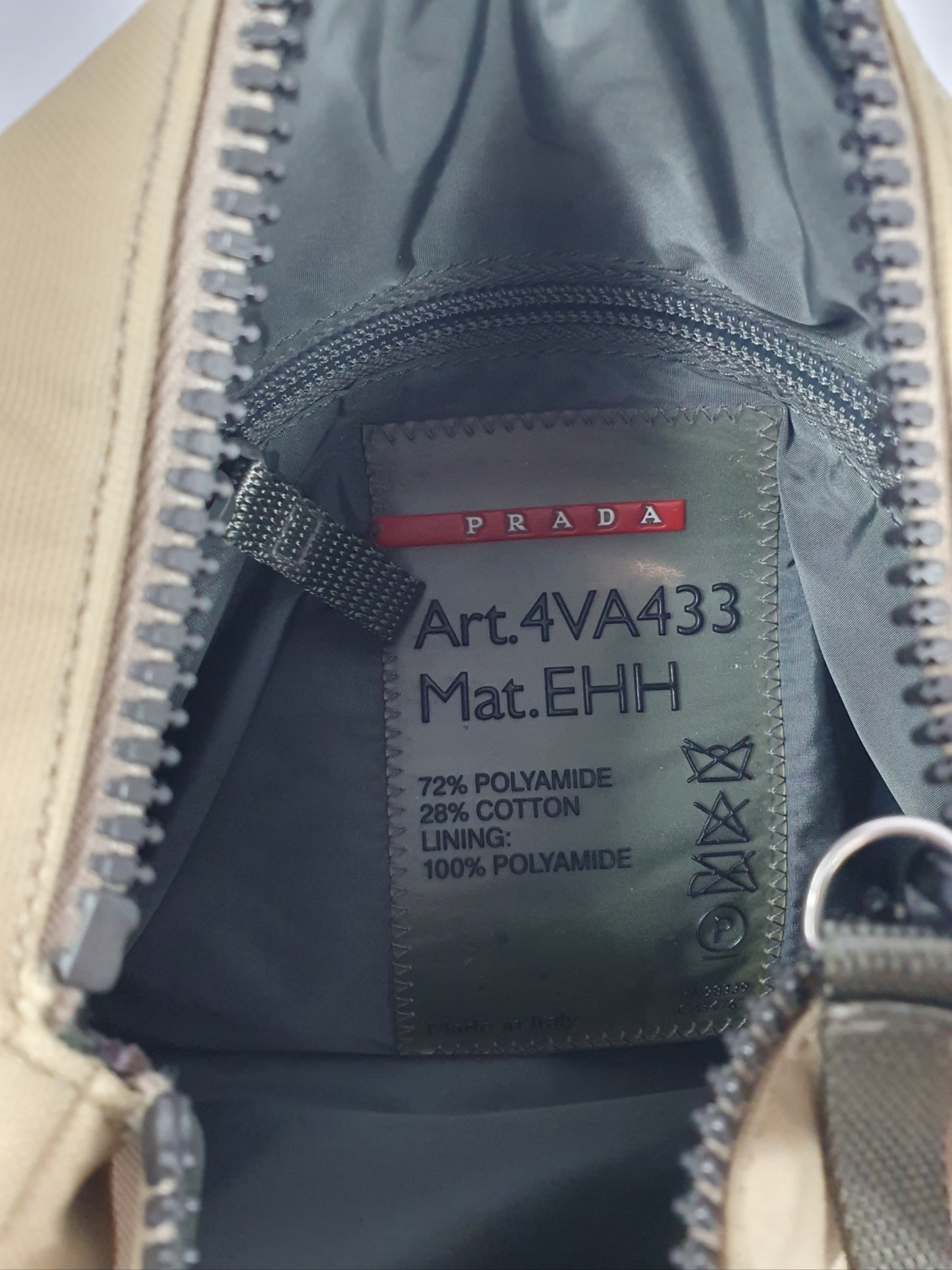 Prada Sport Umhängetasche aus Nylon