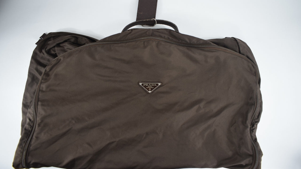 Prada Kleidersack in braun
