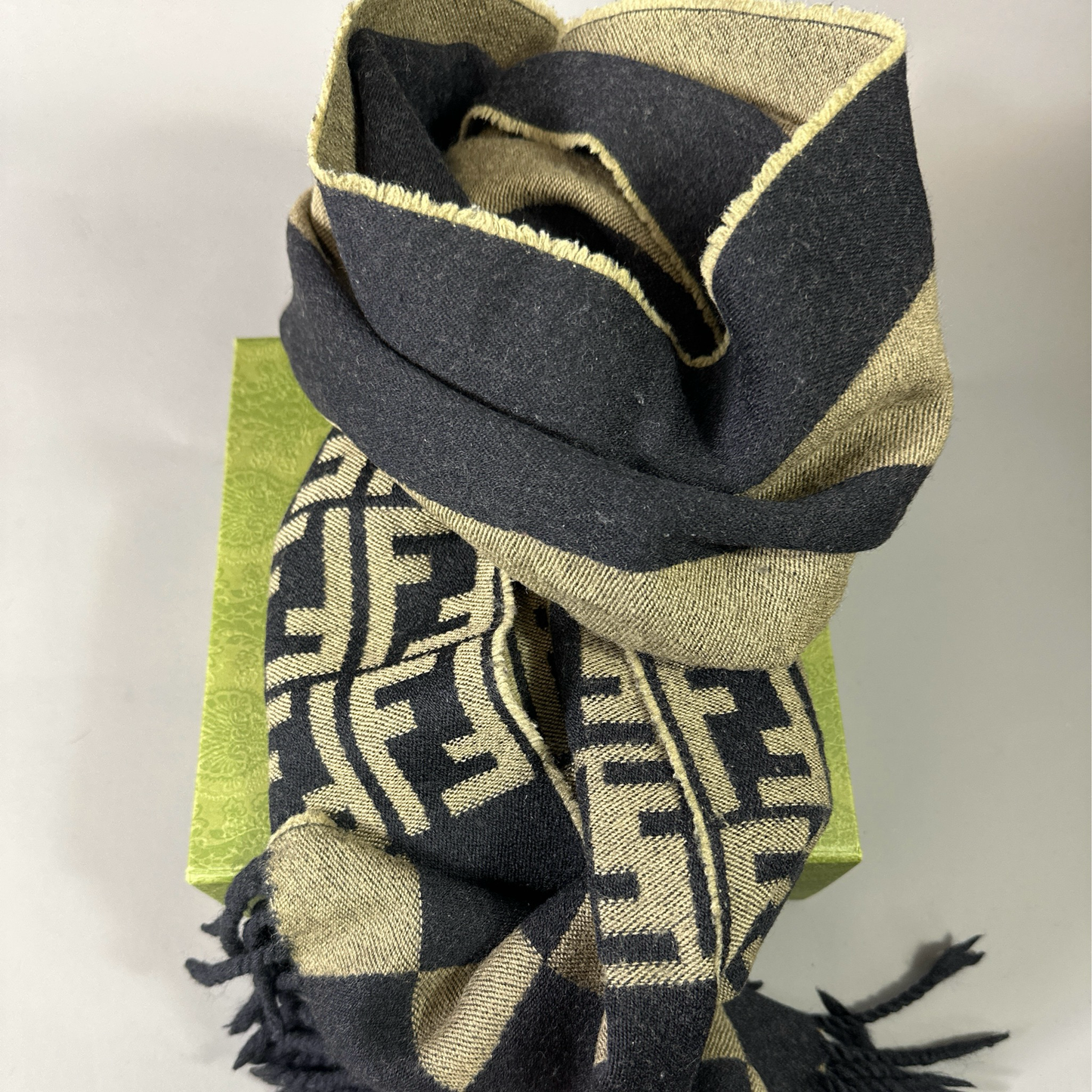 Fendi Monogramm Schal