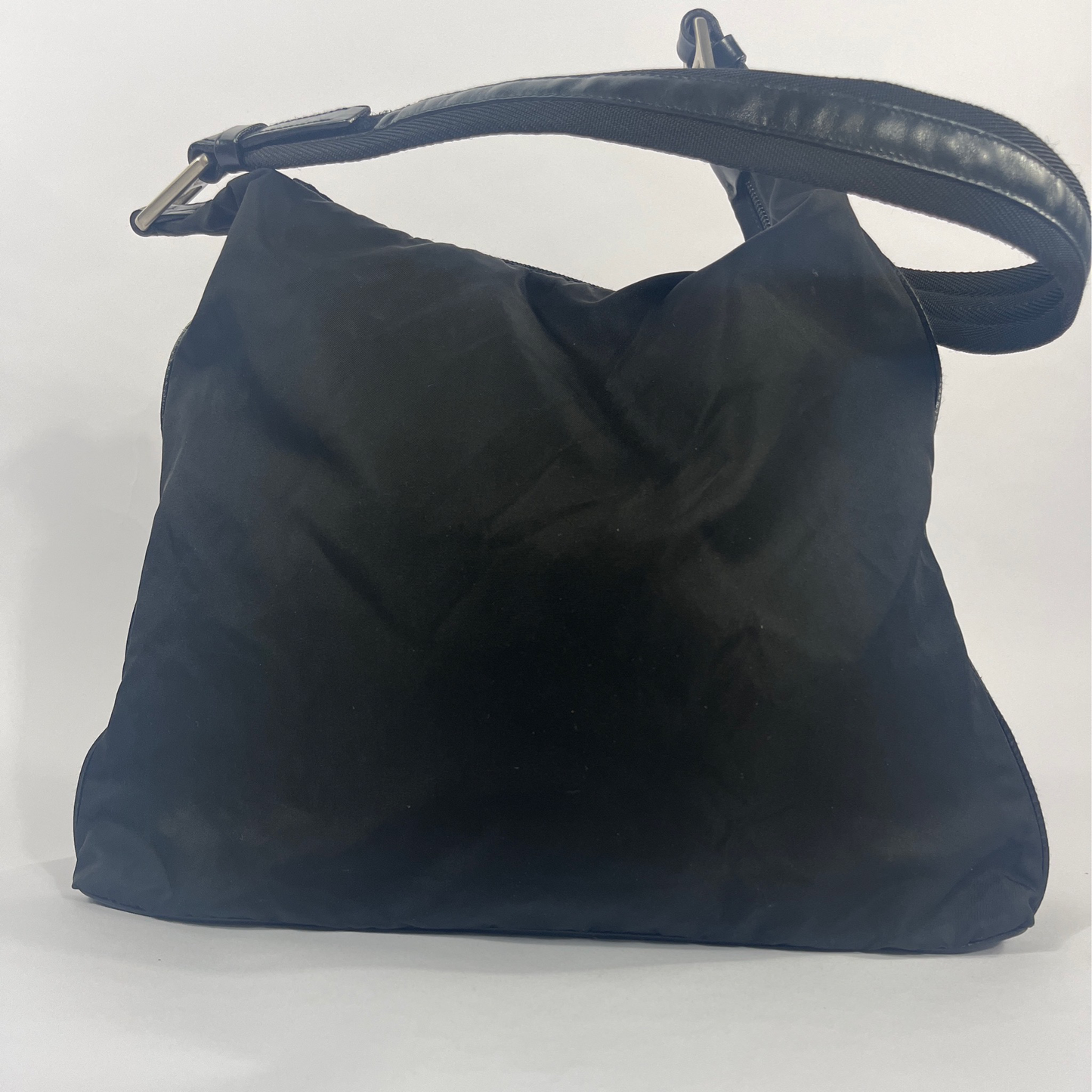 Prada Hand-Schultertasche in schwarz