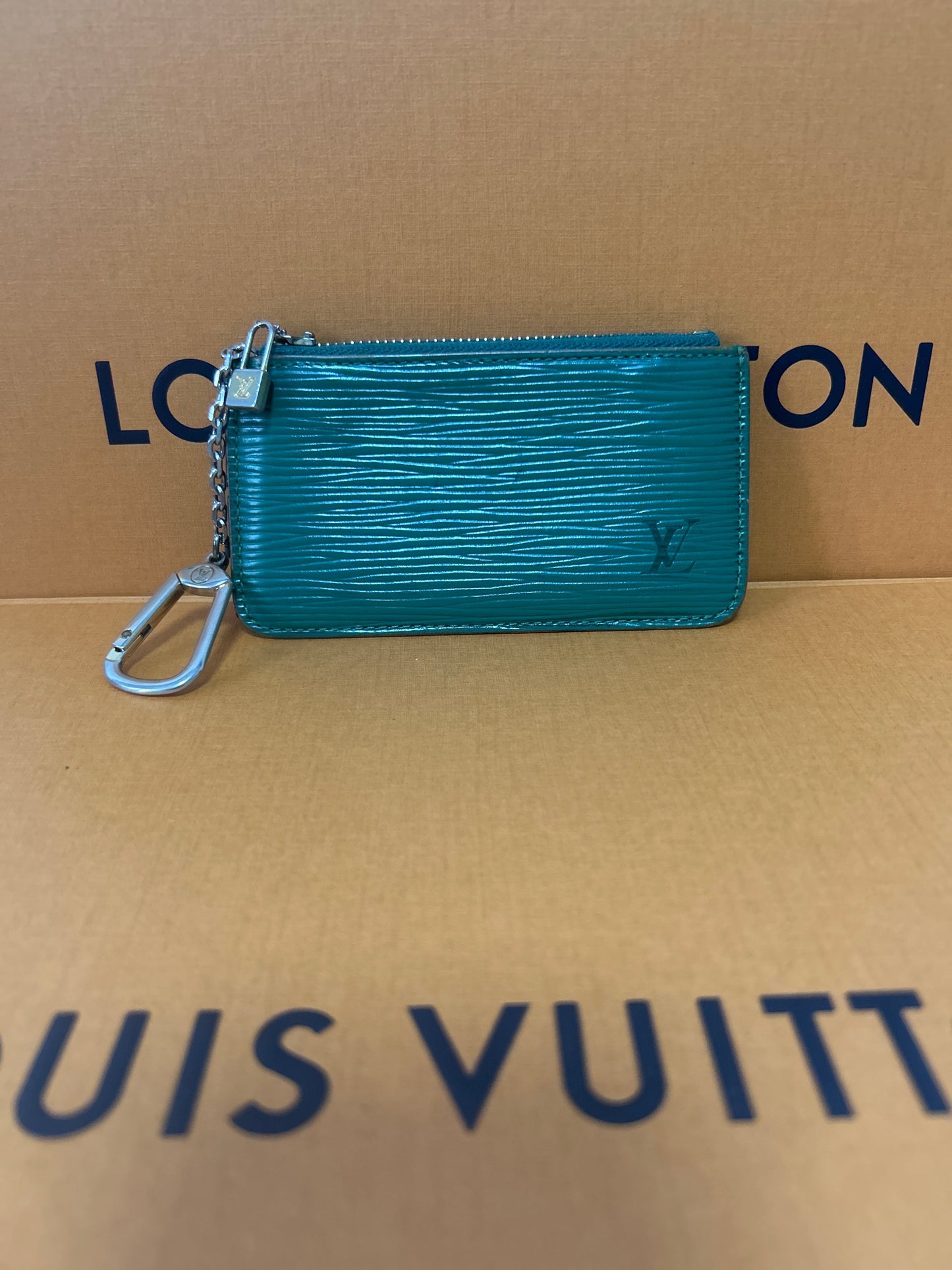 Louis Vuitton Schlüsseletui Epi Leder Grün