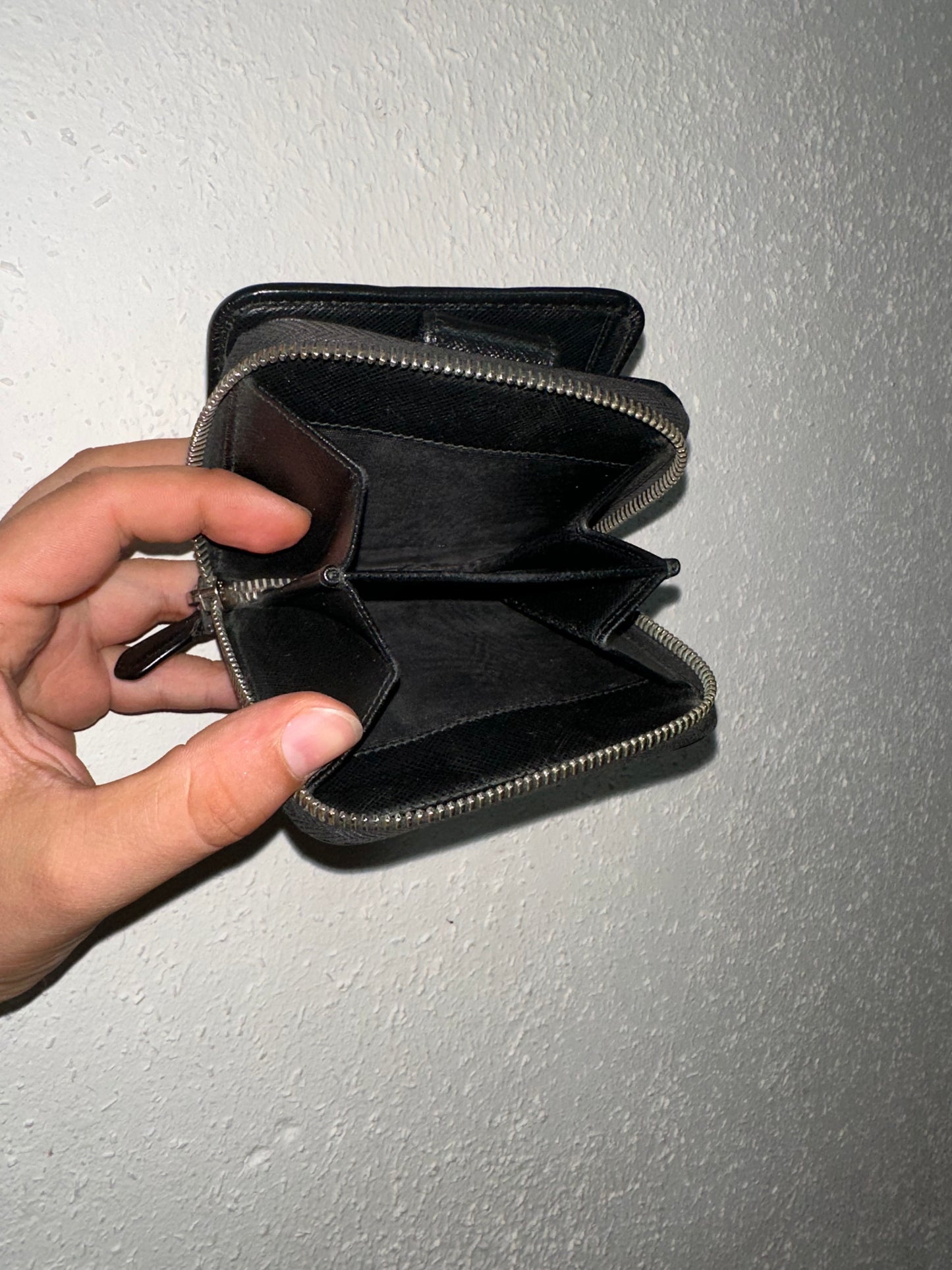 Prada kleine Geldbörse schwarz