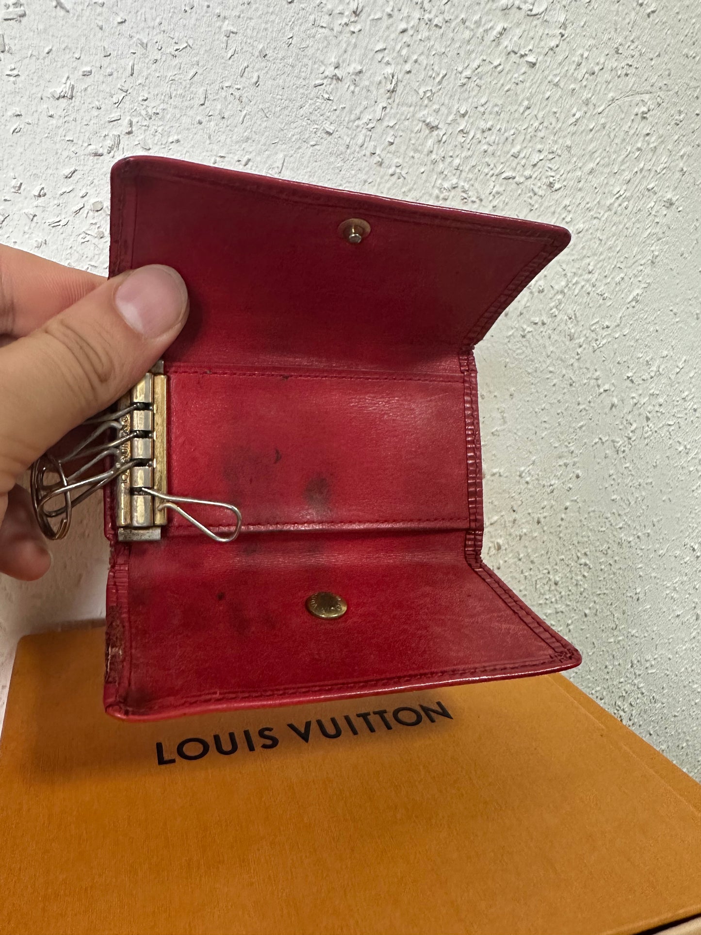 Louis Vuitton Epi Schlüsseletui rot