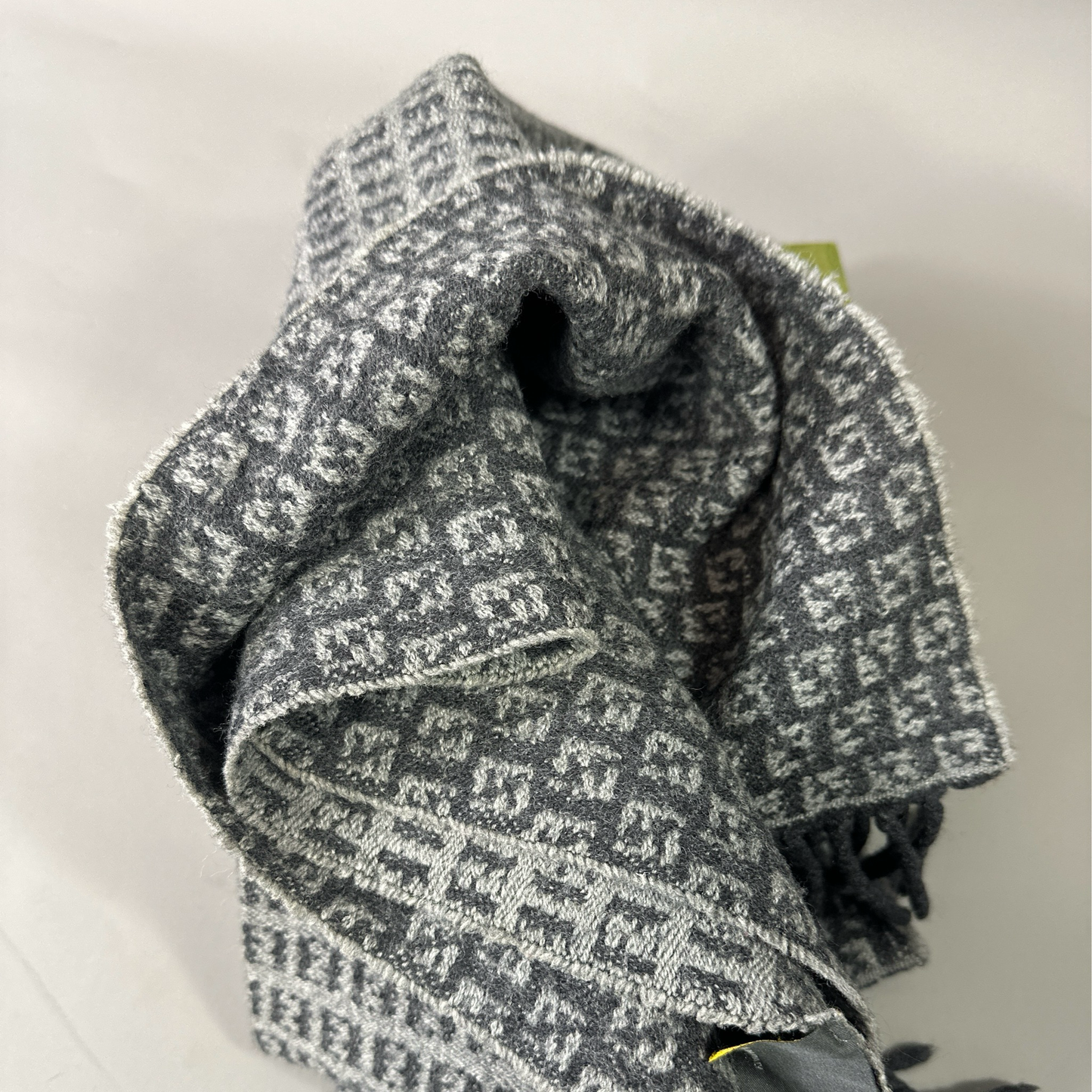 Fendi Monogramm Schal aus Wolle