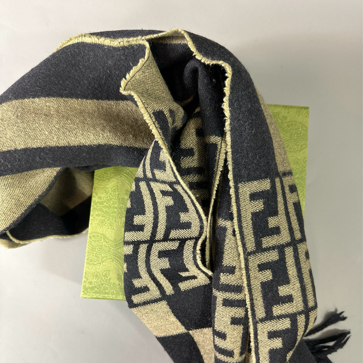 Fendi Monogramm Schal