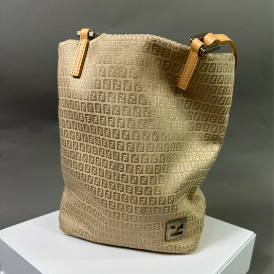 Fendi Handtasche im Fendi Monogramm