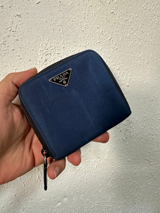 Prada kleine Geldbörse blau